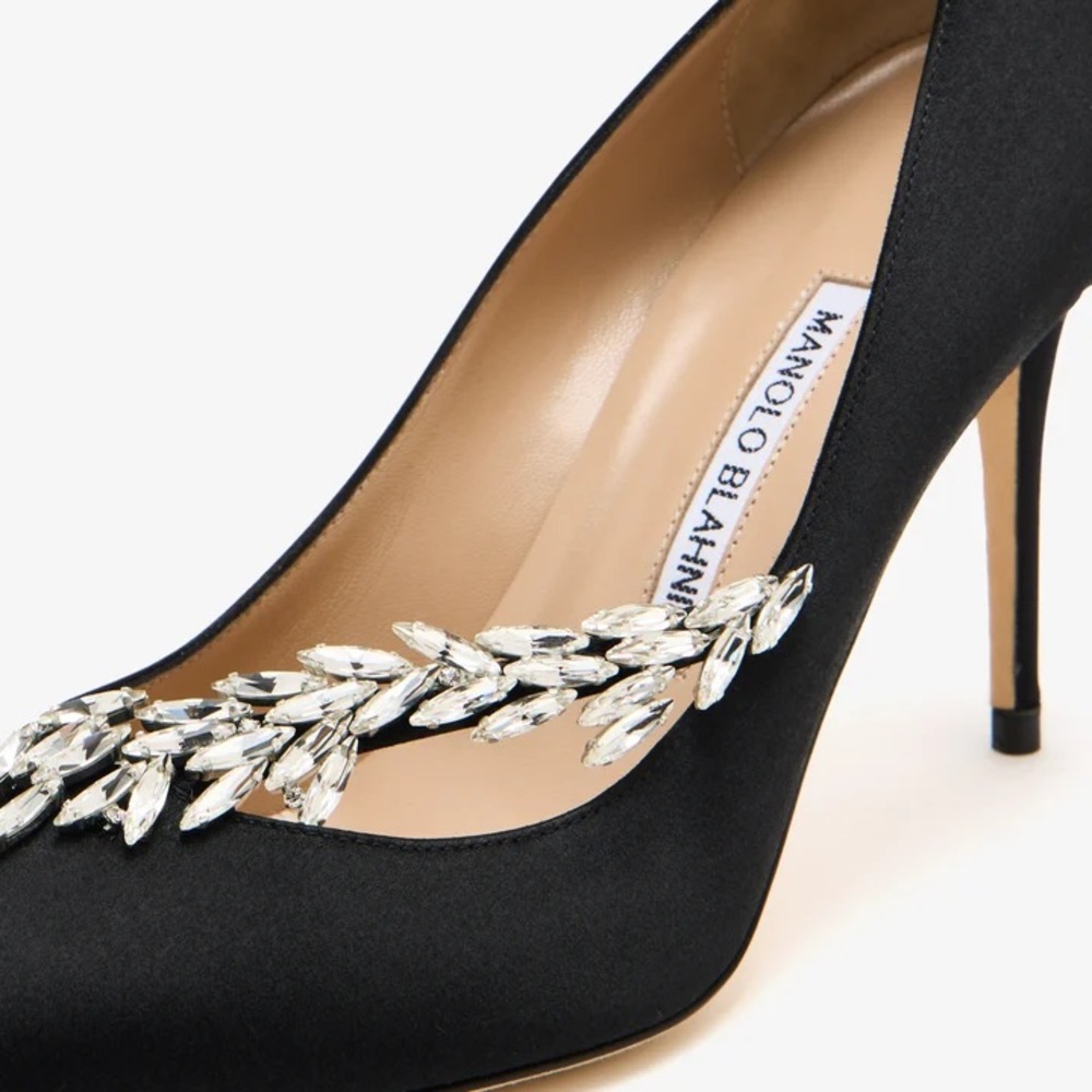 Manolo Blahnik Nadira Satin Pumps Heels - Picture 5 of 5